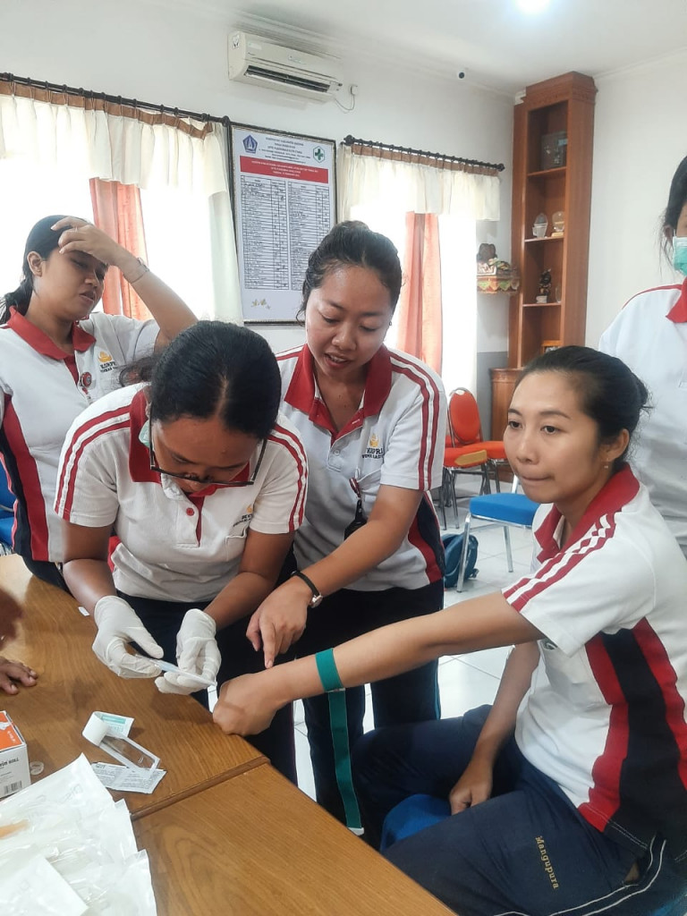 REFRESING TENAGA KBS UPTD PUSKESMAS KUTA UTARA